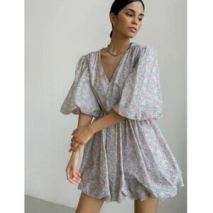 TOPTOP Studio Floral Plunging Neckline Puff Sleeve Fit Flare Mini Dress XS Small